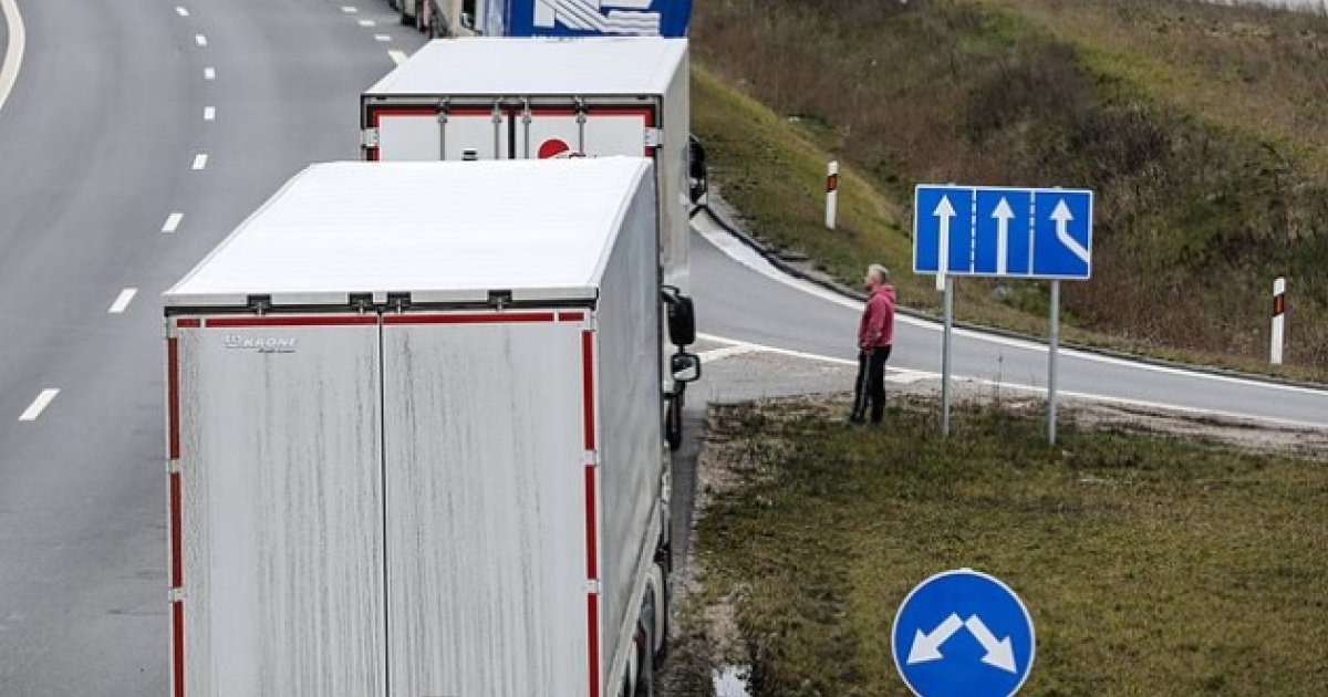 За добу Литва не впустила на свою територію 34 російські вантажівки