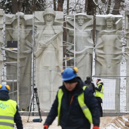 Литва заборонила пропаганду тоталітарних і авторитарних режимів у громадських місцях