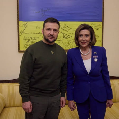 Zelenskyy met with Speaker of the House of Representatives Nancy Pelosi and senators from the Republican and Democratic parties