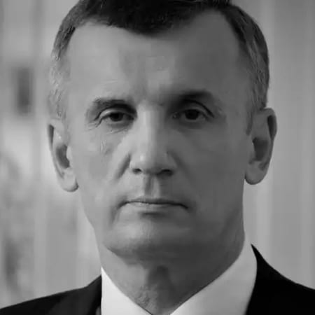 У Росії помер Алєксандр Бузаков — гендиректор підприємства, яке виготовляло підводні ракетоносії