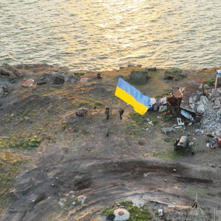 The Russian military tried to bomb the Zmiinyi [Snake] Island