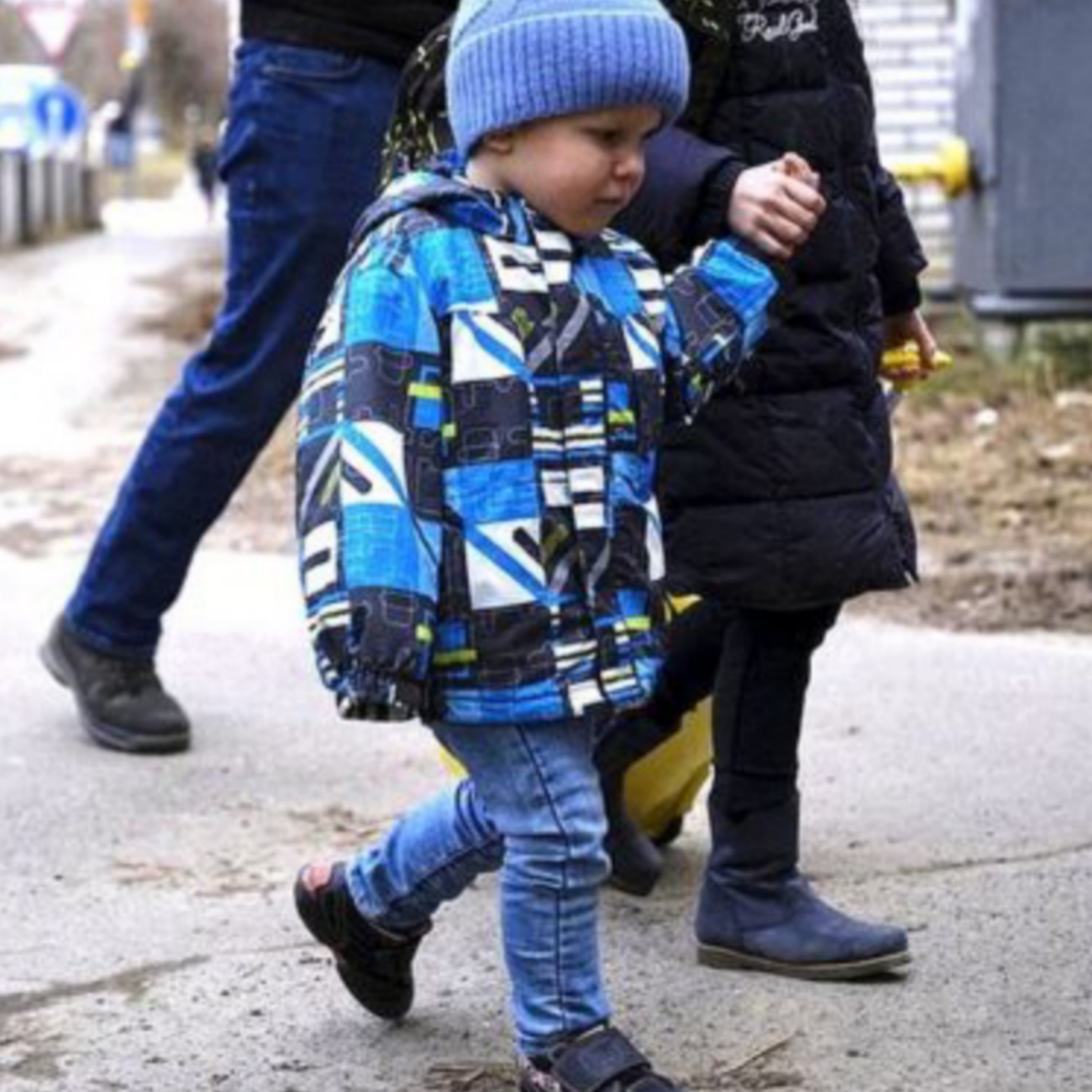 Росіяни вивезли щонайменше 14 дітей-сиріт з Херсона в тимчасово окупований Крим