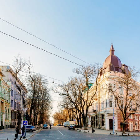 Одеса та частина Одеського району тимчасово знеструмлені через масштабну аварію на підстанції НЕК Укренерго