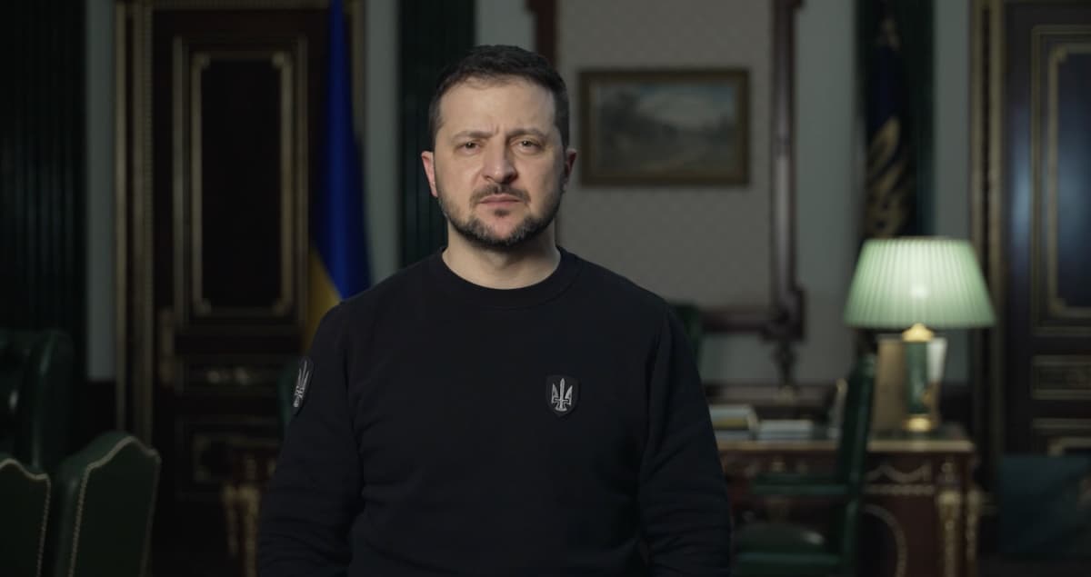 Володимир Зеленський підписав укази про введення санкцій проти трьох категорій осіб