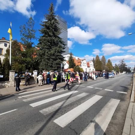 Українець підпалив себе перед будівлею Генерального консульства України у Кракові