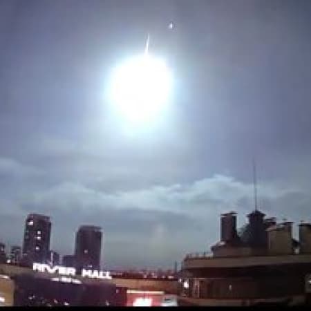 An unusual flash in the sky over Kyiv on the evening of April 19