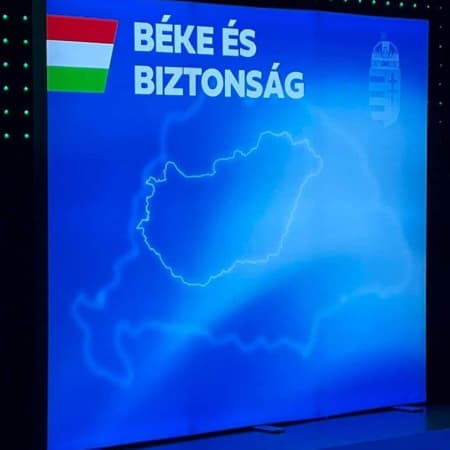 During the Hungarian Prime Minister's party meeting, officials spoke against a map that included regions of other countries — Romanian MEP Vlad Gheorghe