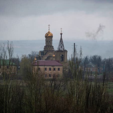 In Chasiv Yar, Russians damaged the bridge connecting the Skhidnyi neighbourhood with the central part of the city.