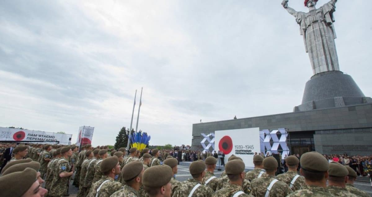 Зеленський подав до Верховної Ради законопроєкт, який пропонує встановити 8 травня Днем пам'яті та перемоги над нацизмом у Другій світовій війні