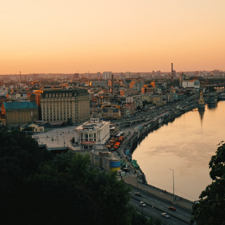 У Києві заборонили вмикати російськомовні пісні у публічному просторі