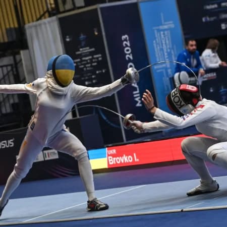 Ukraine's women's fencing team loses to France in the semi-finals of the World Cup