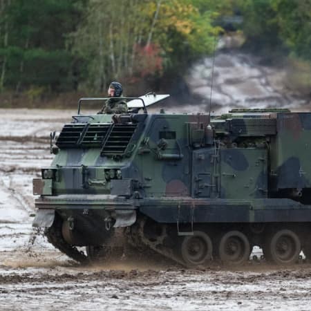 Обіцяні Німеччиною реактивні системи залпового вогню в «MARS II» надійшли в Україну