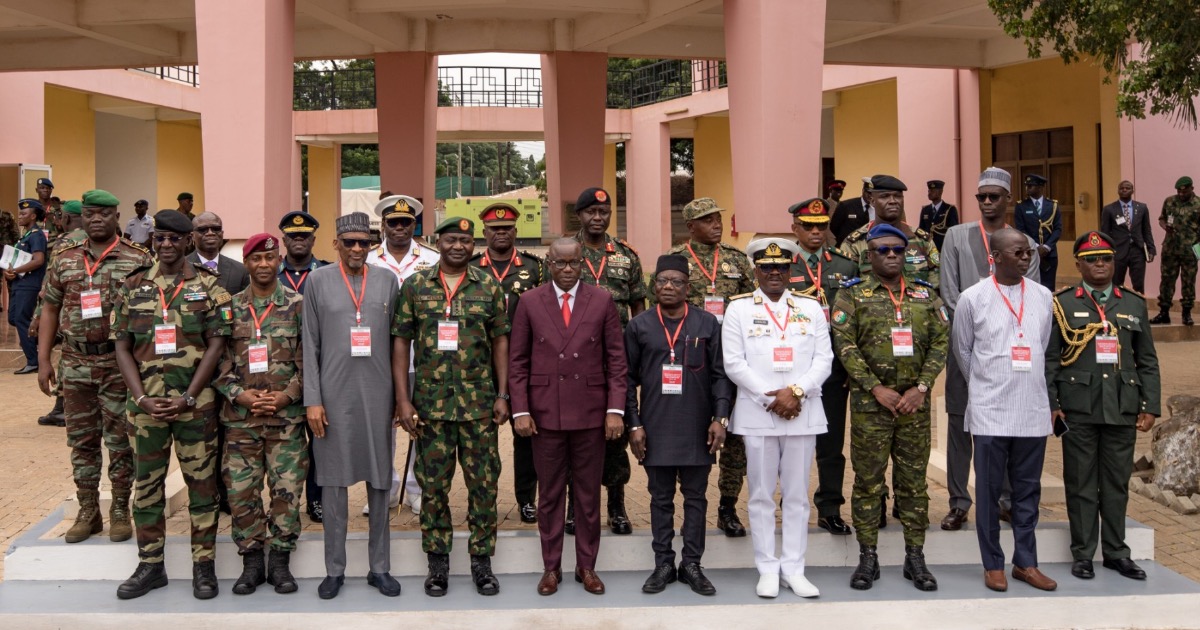 AFP: A delegation from West African bloc (ECOWAS) arrives in Niger for talks with the military junta