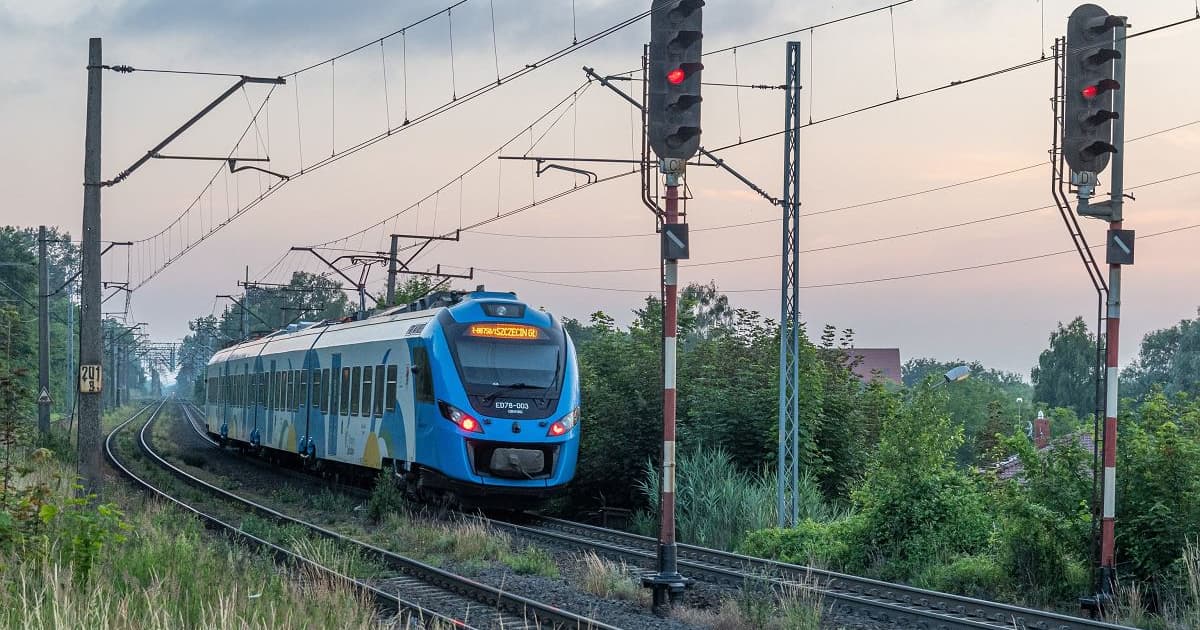 Unknown persons provoked an emergency train stop in Poland and played the Russian national anthem