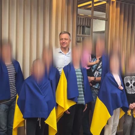 Ukraine returns 13 more children from the occupied territories of the Kherson, Luhansk, and Zaporizhzhia regions