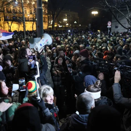 У Сербії тисячі протестувальників вимагають скасування результатів парламентських та місцевих виборів