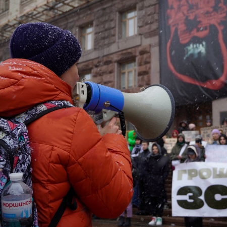 «Дрони, а не бруківка»: публічні закупівлі, місцеві бюджети та велика війна — що відбувається?