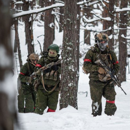 A Russian sabotage and reconnaissance group attempts to break through the border in the Sumy region in the north of Ukraine