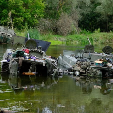 Due to the counteroffensive of the Ukrainian troops, the Russians are leaving their positions in the Kharkiv region