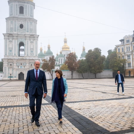 До Києва прибула очільниця Міністерства закордонних справ Франції Катрін Колонна