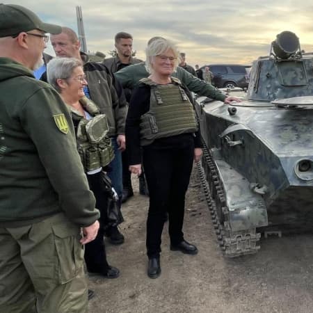 German Defense Minister Christine Lambrecht paid an unofficial visit to Odesa region, reported the German edition of Welt