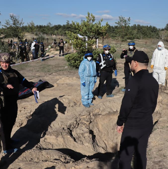 The Ukrainian police exhumed the first 20 bodies in de-occupied Lyman