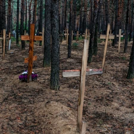 В одному із деокупованих сіл Ізюмщини виявили тіло закатованого чоловіка