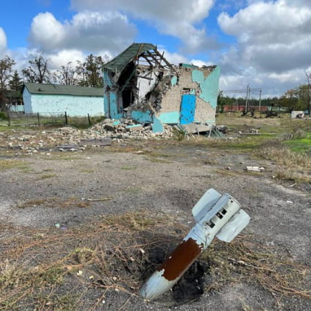 У деокупованих Святогірську та Лимані правоохоронці виявили місця масових поховань цивільних