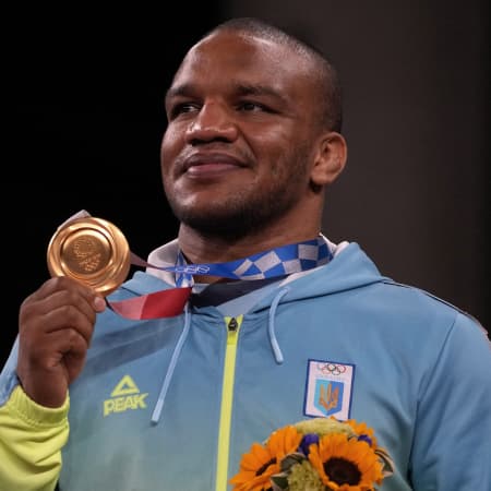 Олімпійський чемпіон Жан Беленюк повідомив, що балотуватиметься на посаду президента Національного олімпійського комітету України