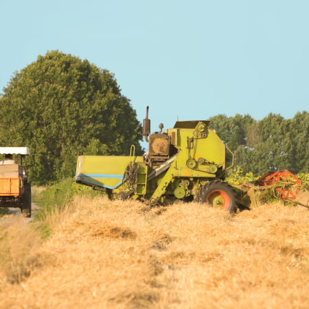 На Харківщині зібрали майже 1.5 млн тонн врожаю