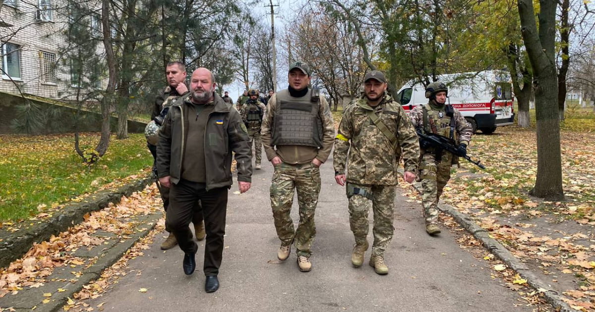 На деокупованій Миколаївщини держоргани працюють над відновленням електропостачання, звʼязку та телесигналу