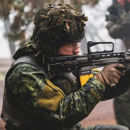 Верховна Рада продовжила дію воєнного стану та загальної мобілізації