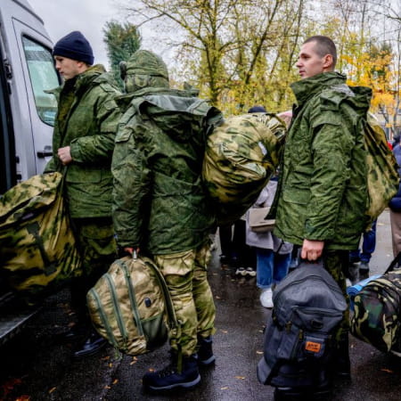 Росія завозить ОМОН на південні тимчасово окуповані території для проведення незаконної мобілізації